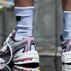 Alternative view of New Balance 740 Retro